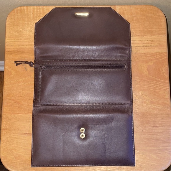 Brown Faux Leather Wallet EUC - Picture 4 of 4